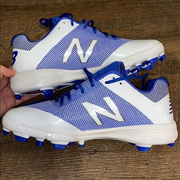 new balance men's molded cleats